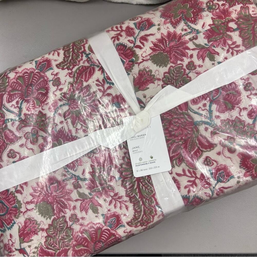 Pottery Barn Jane Floral Handcrafted Reversible Quilt Full Queen Bedding NWT - Picture 3 of 9